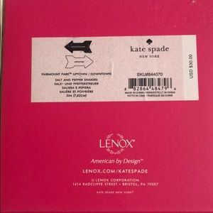 kate spade Dining - Kate Spade Fairmount Park Salt and Pepper Shakers kate spade Dining - Kate Spade Fairmount Park Salt and Pepper Shakers